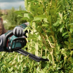 Bosch 18V Heggenschaar AHS 50-20 (zonder Accu) 13 Bosch 18V Heggenschaar AHS 50-20 (zonder Accu) -Tuinartikelen Winkel 123 2252