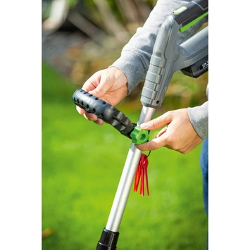 LUX 20V trimmer 26cm incl. 2,0Ah accu + lader LUX 20V Trimmer 26cm Incl. 2,0Ah Accu + Lader -Tuinartikelen Winkel 123 2266