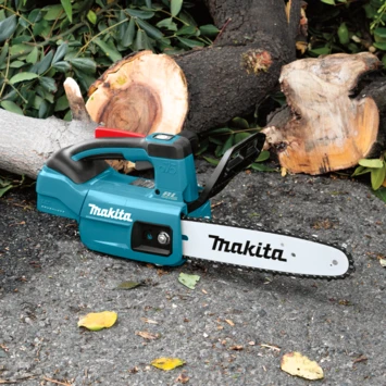 Makita accu kettingzaag DUC254Z (zonder accu) Makita Accu Kettingzaag DUC254Z (zonder Accu) -Tuinartikelen Winkel 123 2283