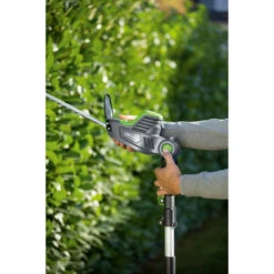 LUX 20V Telescopische Heggenschaar (zonder Accu) 12 LUX 20V Telescopische Heggenschaar (zonder Accu) -Tuinartikelen Winkel 123 2303