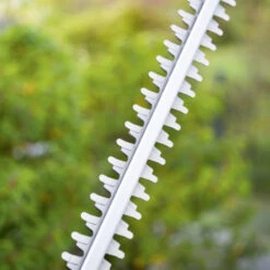 LUX 20V Heggenschaar + 2,0Ah Accu + Lader 11 LUX 20V Heggenschaar + 2,0Ah Accu + Lader -Tuinartikelen Winkel 123 2404