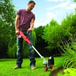 Black & Decker BLACK+DECKER 18V 3-in-1 Strimmer LI-ION 20 Cm Incl. 2,0Ah Accu + Lader -Tuinartikelen Winkel 123 2553