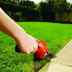 Black & Decker BLACK+DECKER 3,6V Grasschaar GSL200 -Tuinartikelen Winkel 123 2950