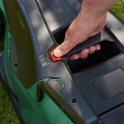 Bosch Elektrische Grasmaaier Universal Rotak 550 36cm 1300W -Tuinartikelen Winkel 123 3283