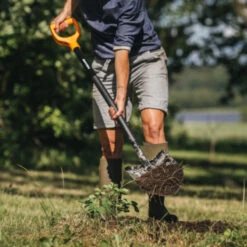 Fiskars Ergonomic Tuinspade Spits 5 Fiskars Ergonomic Tuinspade Spits -Tuinartikelen Winkel 123 4185